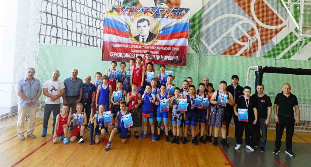 В г. Аше прошёл традиционный турнир памяти первого тренера по греко-римской борьбе