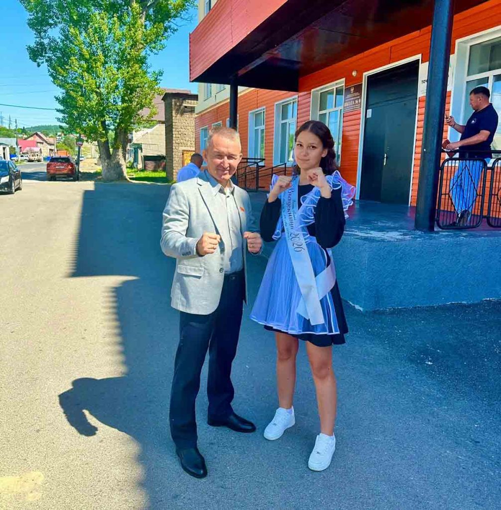 Воспитанница Ашинского спортивного клуба по каратэ кёкусинкай стала курсантом Уфимского юридического института МВД