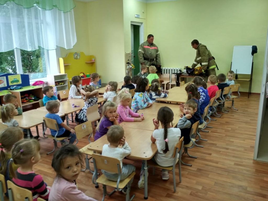 Задача сотрудников МЧС – обеспечить безопасность школьников