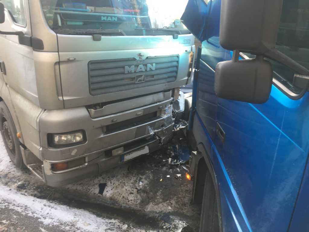 На прошлой неделе в Ашинском районе на трассе М-5 Урал произошло два ДТП