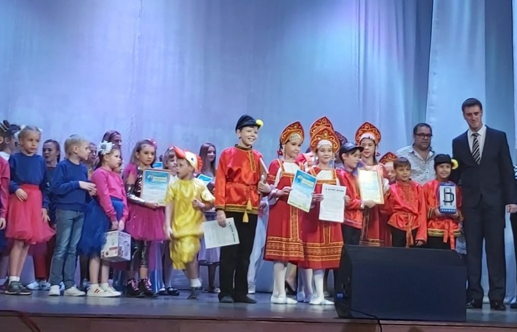 Юные вокалистки из Аши показали успехи на Всероссийском конкурсе