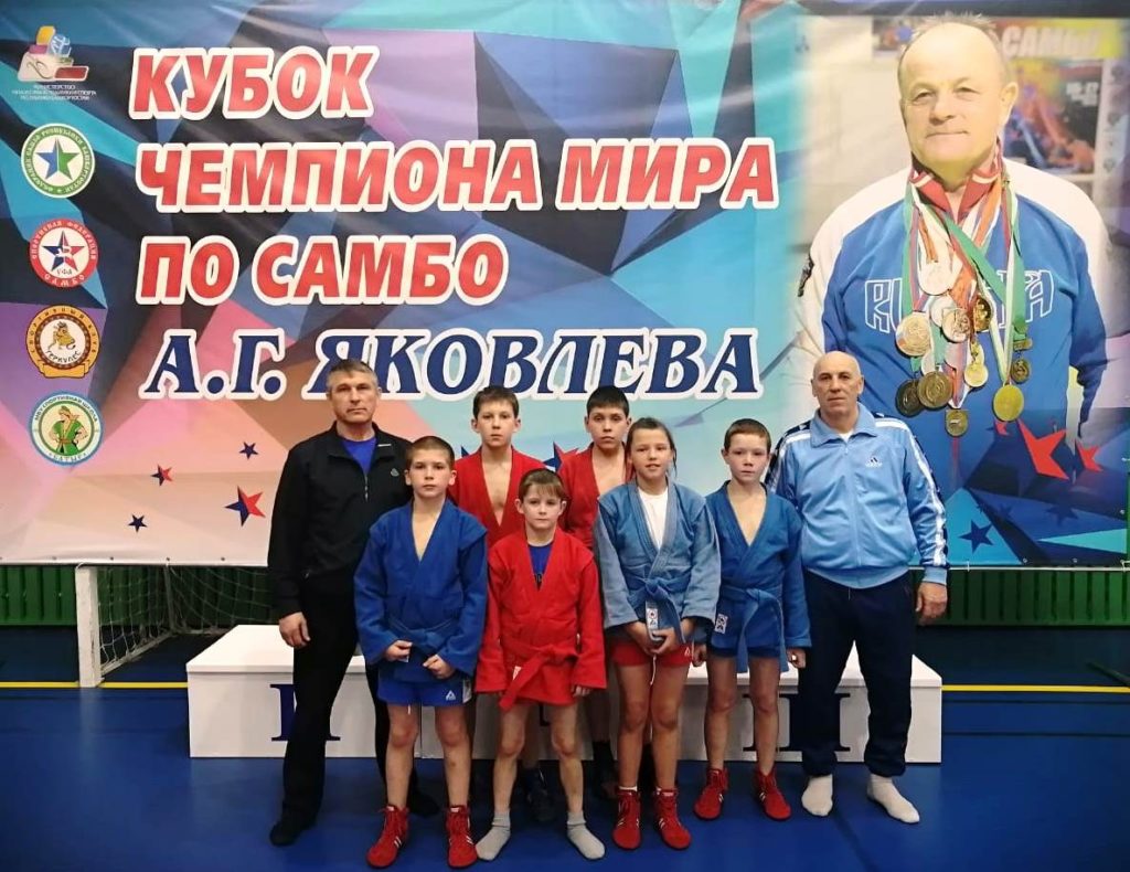 Симским самбистам покорились вершины республиканского турнира