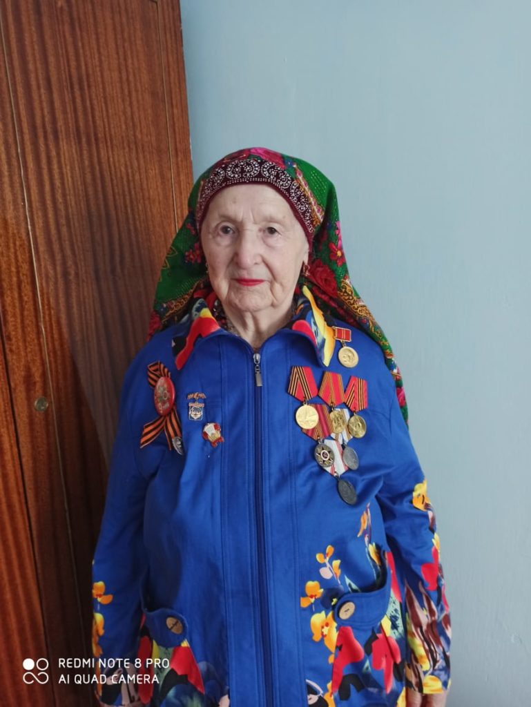 Почтенная жительница Миньяра облагородила родник на свои деньги